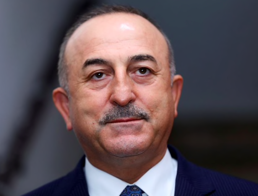 Why does Turkey want to mediate between Lebanon and the Gulf?
